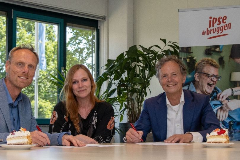 Ipse de Bruggen en Quasir bekrachtigen samenwerking