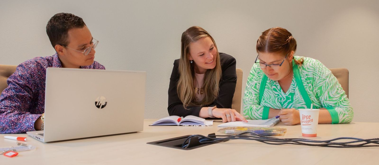 Team ervaringsdeskundigen aan het werk