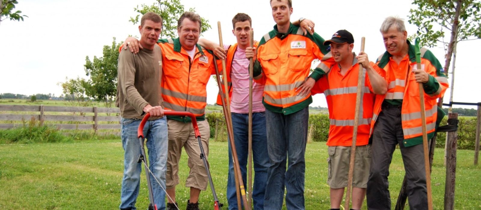 Een groepfoto van collega's bij Plantsoengroep Noorden