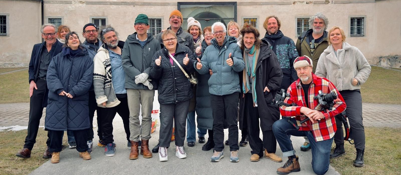 Groepsfoto van de leden van de Jostiband voor de vrijheid