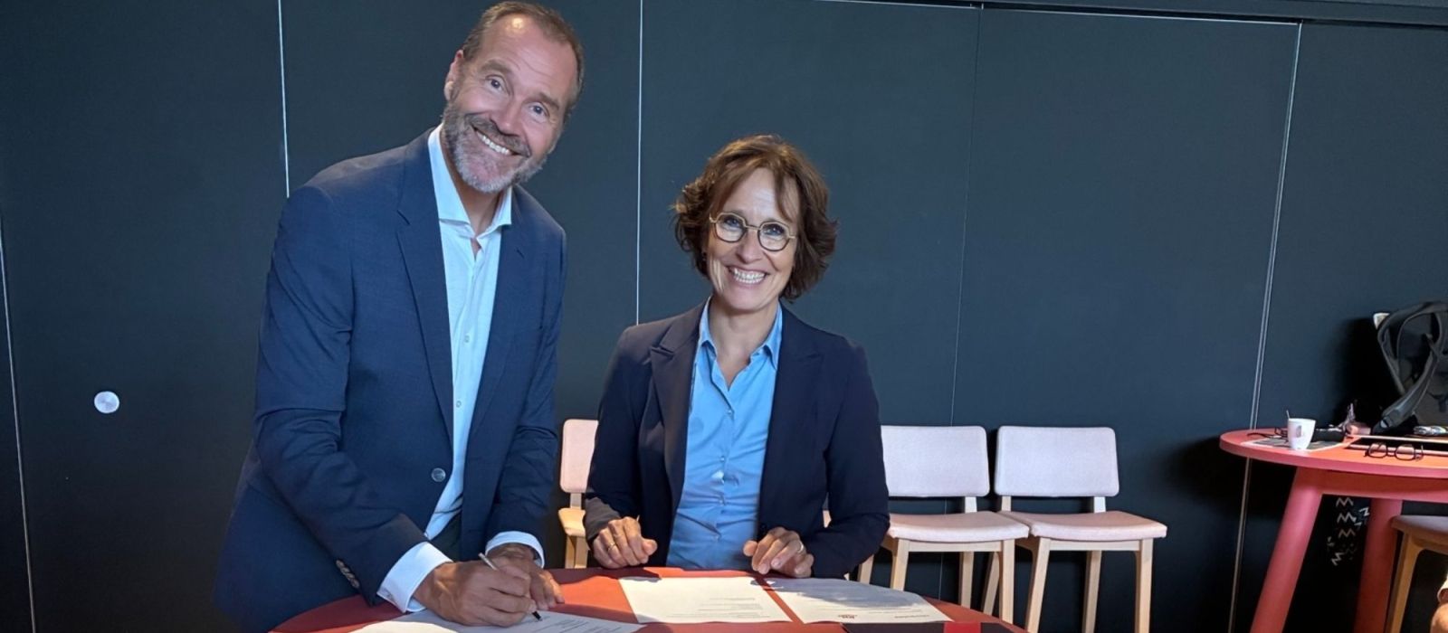 Ondertekening samenwerking mboRijnland en Ipse de Bruggen