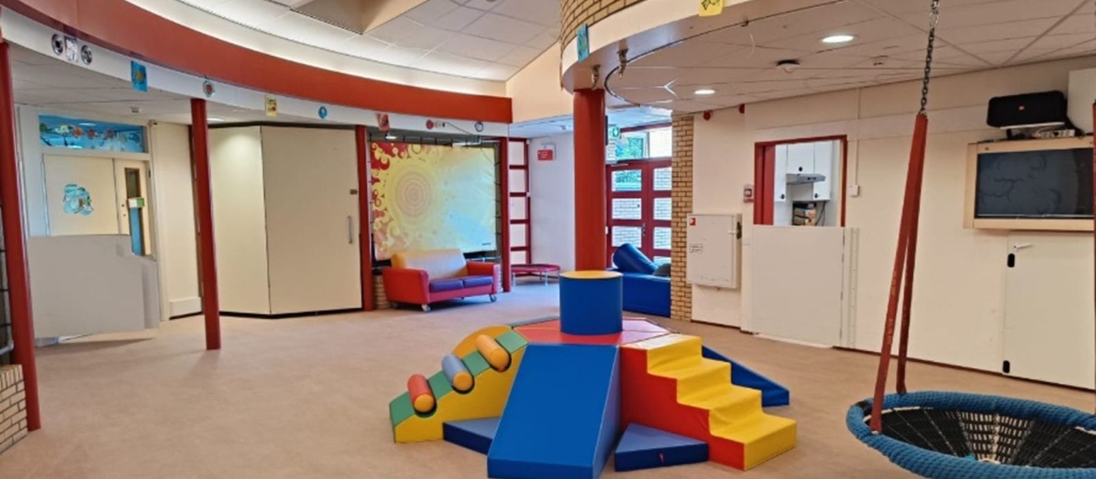 De hal van de Ipse de Bruggenlocatie Logeerhof Naaldwijk