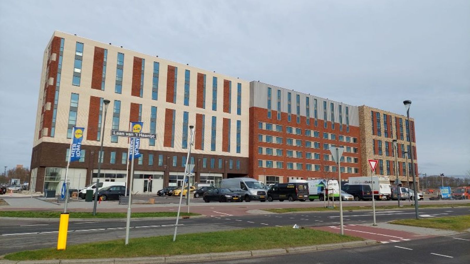 buitenkant pand wooninitiatief De Blauwe Parel