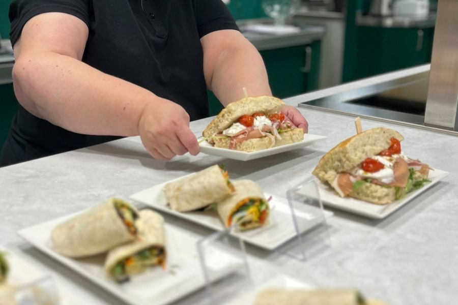 Lunch maken bij Servicegroep Nootdorp