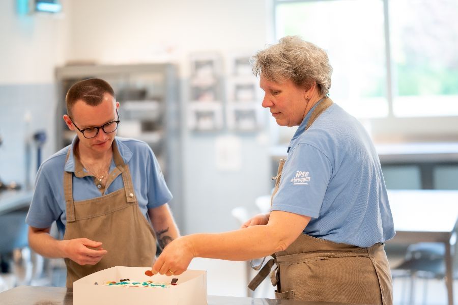 Taarten maken bij bakkerij Koekje van Eigen Deeg