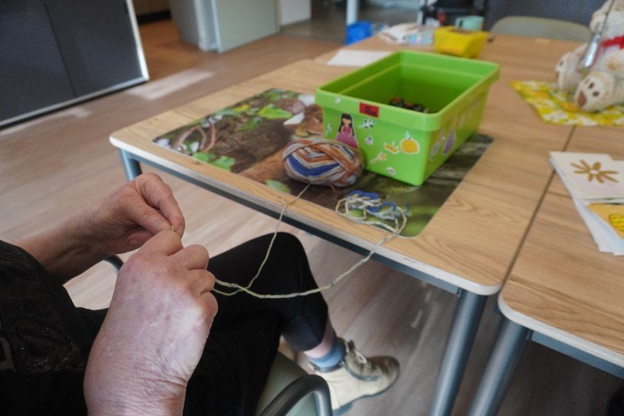 activiteit haken bij dagbesteding De Kolibrie