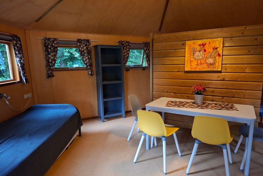 interieur kampeerbungalow