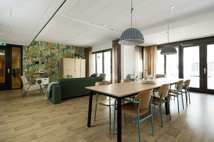 Eettafel bij logeer-locatie Twister - Ipse de Bruggen