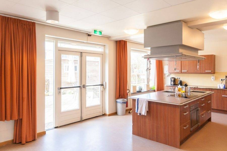 Keuken woonlocatie Doelen 1 en Voorstraat 24 in Nootdorp