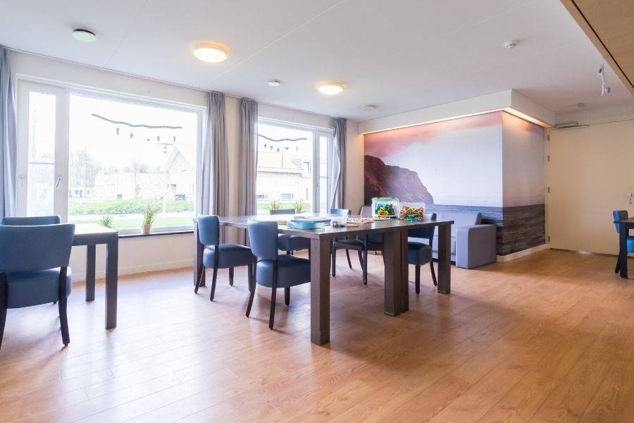 Eettafel  woonlocatie Oude Rijnlaan 14 in Zwammerdam